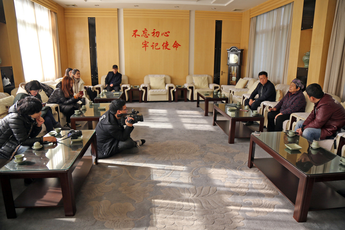 管家婆一肖一码100%准资料大全|愿景释义解释落实,管家婆一肖一码与愿景释义，探索准确资料的全面解读与实践落实